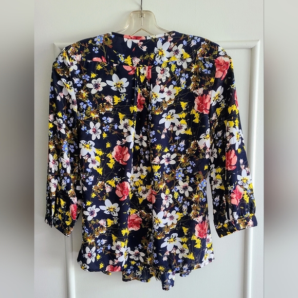 Banana Republic XXS petite navy multi-colored floral blouse - Picture 6 of 6
